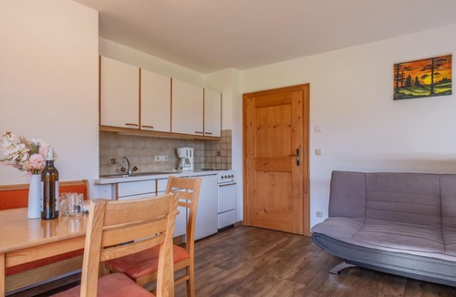 Brixen im Thale Apartment | Beautiful group accommodation only 240m from the ski lift!