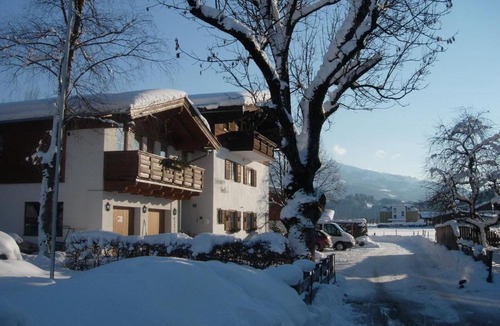 Oberndorf bei Kitzbuhel House | BED and BREAKFAST Pension Foidl