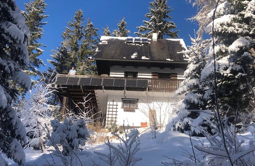Murtal District House | "Berghütte am Römerweg" vacation home in Styria/Austria Formula 1 Redbull