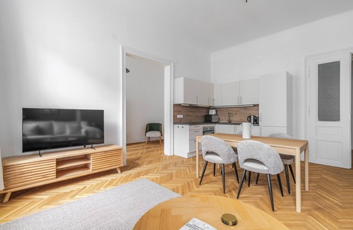 Alsergrund Apartment | Blueground | Alsergrund, view, nr Votivkirche