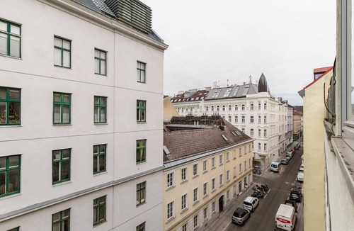 Josefstadt Apartment | Blueground | Josefstadt, elevator, nr landmarks