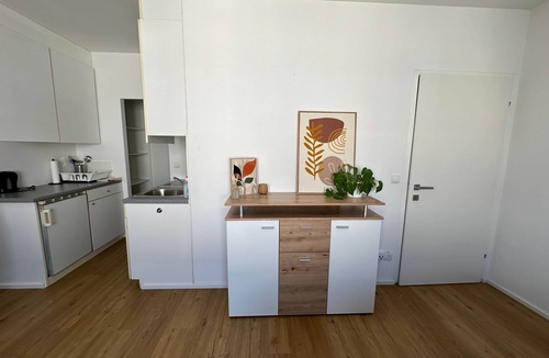 Simmering Apartment | Budget Apartment in Vienna – Bright & Quiet
