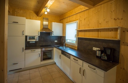Annaberg im Lammertal Ski Chalet | Chalet # 90 with 4 BR and infrared sauna
