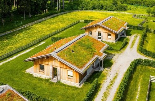 Watschig Ski Chalet | Chalet with sauna and garden for nature lovers.