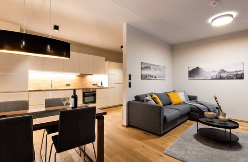See Apartment | Charmantes Apartment in der Residenz Silvretta by Interhome