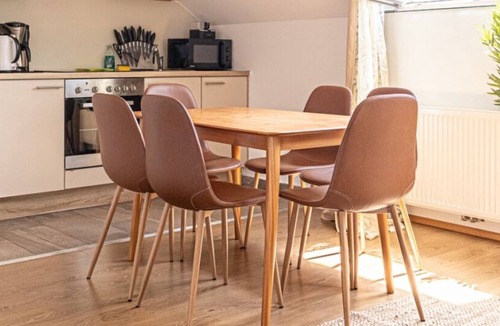 Donaustadt Apartment | Charming 2BR+1LR Apt. Modern Design @Donaustadt