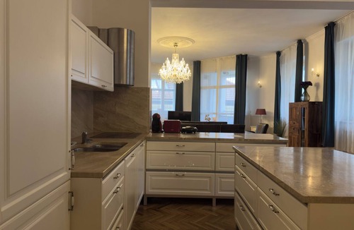 Sankt Ulrich Apartment | Charming 3-Bedroom Apartment in the Heart of Wien
