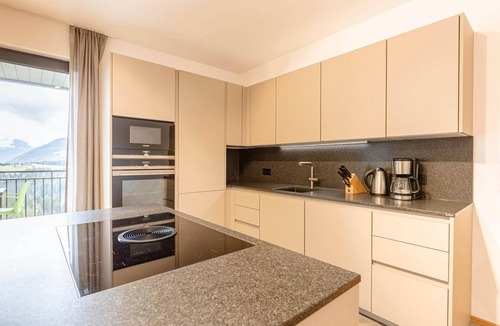 Sankt Martin am Tennengebirge Apartment | Chic holiday flat with infinity pool