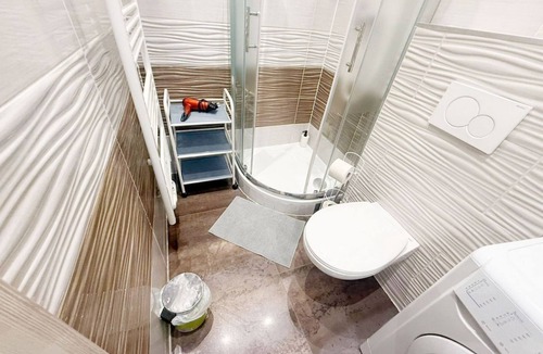 Leopoldstadt Apartment | Chic 1BR Apt Near Biggest Amusementpark of Vienna
