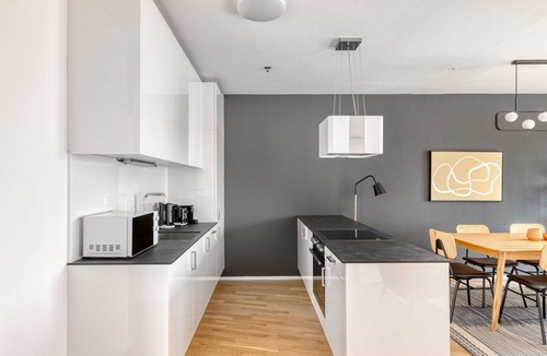 Favoriten Apartment | Classic Favoriten 3BR w/Gym, Lounge & Elevator nr Metro, by Blueground