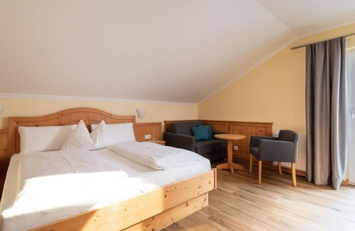 Maschl Bed & Breakfast | Comfort double room up to 3 pers. - The Martell, Hotel-Pension