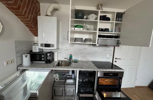 Gersthof Apartment | Comfy Apartment in Classy Area