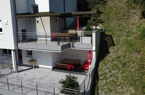 Hippach Apartment | Cosy apartment for 10 people with WIFI, TV, terrace and pets allowed