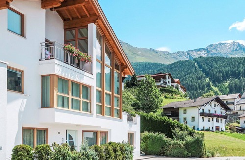 Fendels Apartment | Cosy apartment for 4 guests with WIFI, TV, terrace and pets allowed