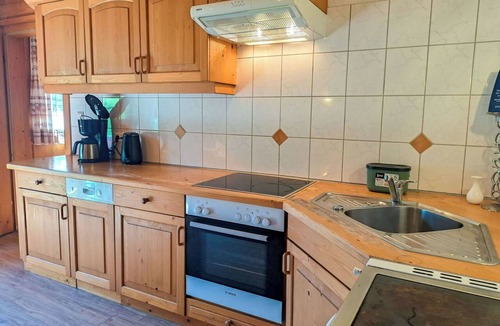 Wildschoenau Apartment | Cosy apartment for 5 guests with WIFI, TV, terrace and pets allowed