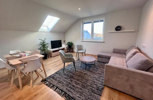 Mannswoerth Apartment | Cozy Apartment near Vienna Airport - tax included and Self CheckIn