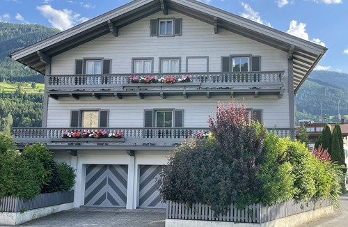 Niedernsill Apartment | Cozy apartment with private sauna, terrace & garden. Pet friendly🐕