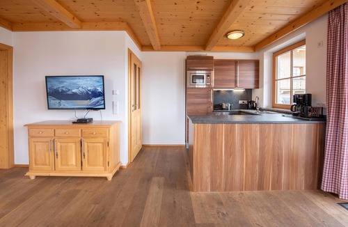 Hochkrimml Apartment | Cozy apartment with mountain view and close to the slopes in the Zillertal Arena