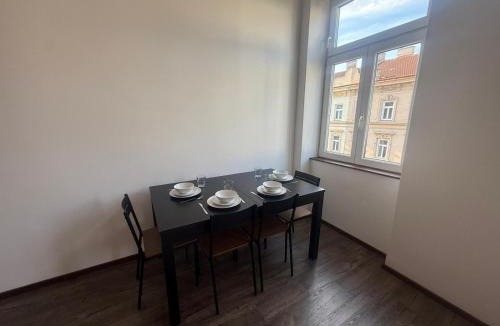 Vienna Apartment | Cozy Apt near Schönbrunn