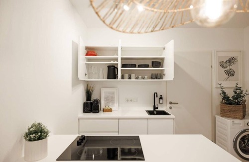 Brigittenau Apartment | Cozy BOHO Loft, 10min to City Center, terrace