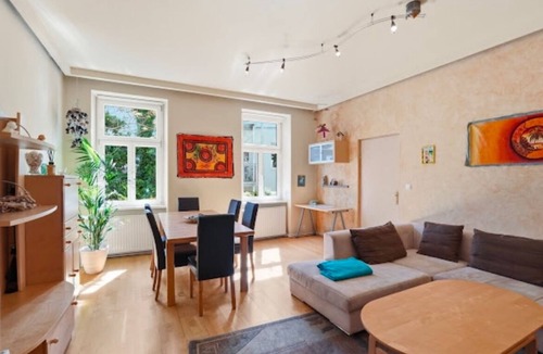 Brigittenau Apartment | Cozy City Apartment next Augarten with your own backyard
