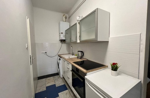 Simmering Apartment | Cozy Room in Apartment, Prime Locatio