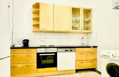 Floridsdorf Apartment | Cozy Room | Shared Apt Near FAC Platz