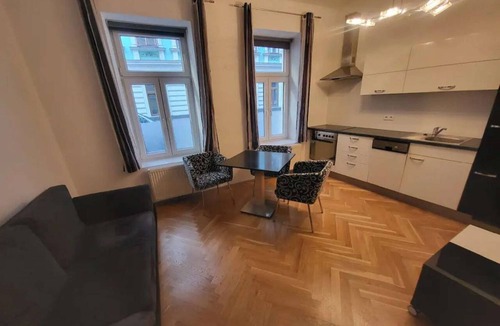 Weißgerber Apartment | CozyNite Premium Apartment Hundertwasser