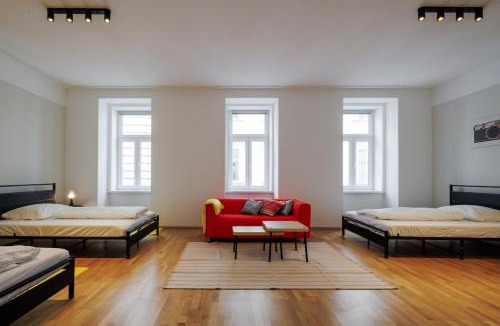 Wieden Apartment | Crown apartments! Urban Loft near Naschmarkt!