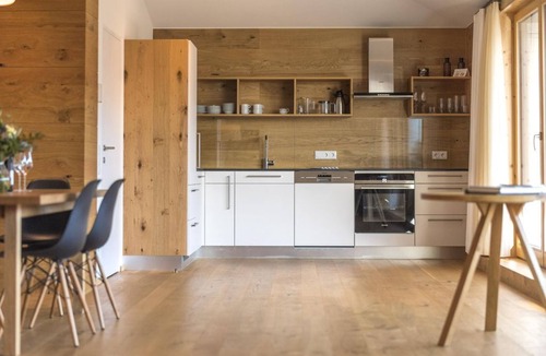 Annenheim Apartment | Designer apartment - Atelier Ronacher