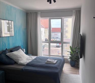 Haag Apartment | Design Zimmer mit eigenem Bad und WC im Herzen von Haag