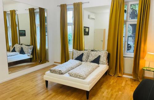 Mariahilf House | Direct City Center-Privat Rooms-5 Minutes Mariahilferstrasse