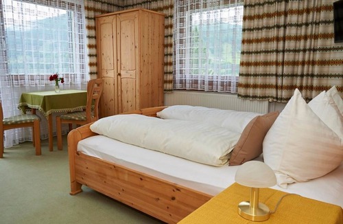 Kaning Bed & Breakfast | Doppelzimmer, Dusche, WC, 1 Schlafraum - Gästehaus Alpenrose