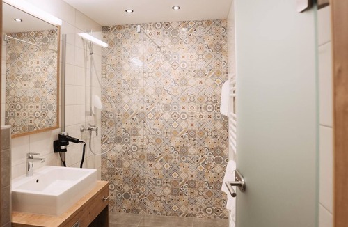 Doebriach House | Doppelzimmer "goldeck" - Hotel zur Post 3superior - Ihr Familienhotel
