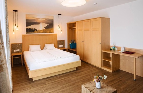 Doebriach House | Doppelzimmer "goldeck" mit Frühstück - Hotel zur Post 3superior - Ihr Familienhotel