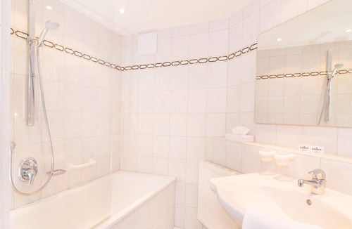 Mittelberg Apartment | Double room Comfort - HB - Hotel Alte Krone Superior