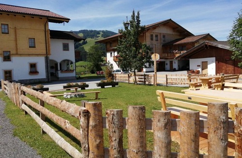 Am Feuersang Apartment | Double room with shower, WC - Feriengut Fingerhof