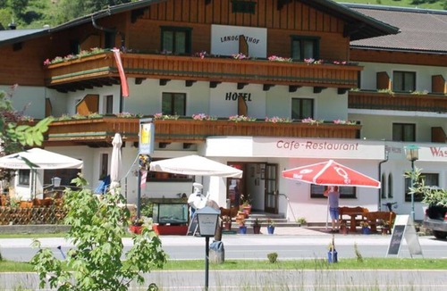 Fusch an der Grossglocknerstrasse House | Einzelzimmer - Wasserfall, Hotel