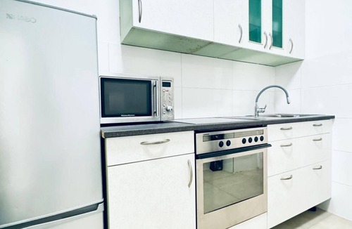 Rudolfsheim-Funfhaus Apartment | Elegant 4BR Apt, Prime Location Near Westbahnhof