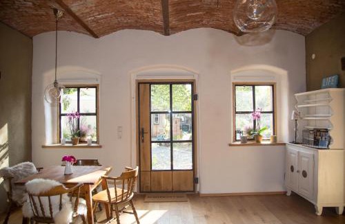Bad Fischau Apartment | Exklusive Ferienwohnung Bad Fischau