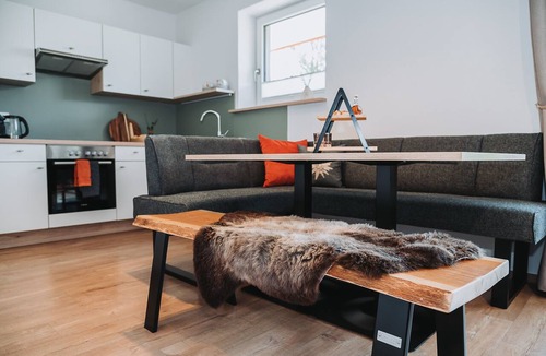 Sankt Michael im Lungau Apartment | Familienlodge Berger – apartment Bergalm with garden, Stube, and three private bathrooms