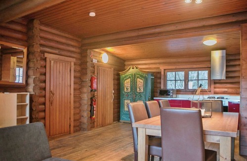 Woergl Ski Chalet | Family chalet with garden & terrace