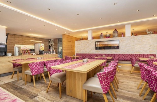 Am Feuersang Apartment | Family room "Economy" (2-4 persons) - Enjoy the alps