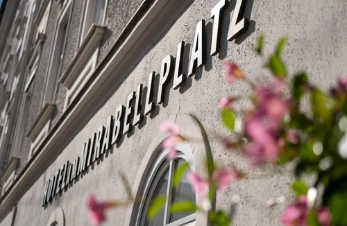 City Centre Salzburg House | Family Room - Free Cancellation - Breakfast - IMLAUER Palais Mirabell