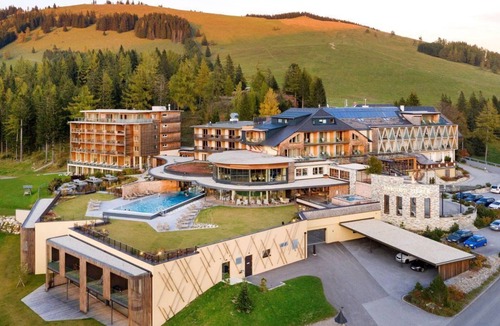 Fladnitz an der Teichalm House | Family room with balcony/Non-cancellable - Almwellness Hotel Pierer