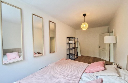 Leopoldstadt Apartment | FeelHome-Donau-6 Gäste-WiFi-Smart TV