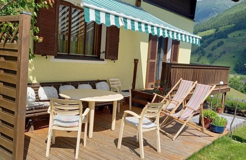 Woerth Apartment | Ferienhaus Gschwandtner - Holiday home, separate toilet and bath/shower, 4 bedrooms