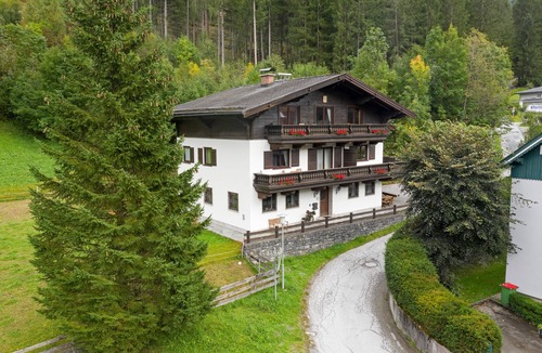 Bad Gastein Ski Chalet | Ferienhaus Höllbacher, Mountian View & Garden