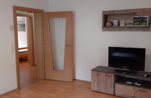 Vals Apartment | Ferienwohnung Eller 79