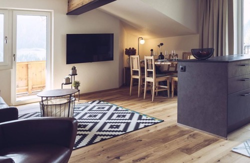 Trins Apartment | Ferienwohnung Luisa - Padaster 1262